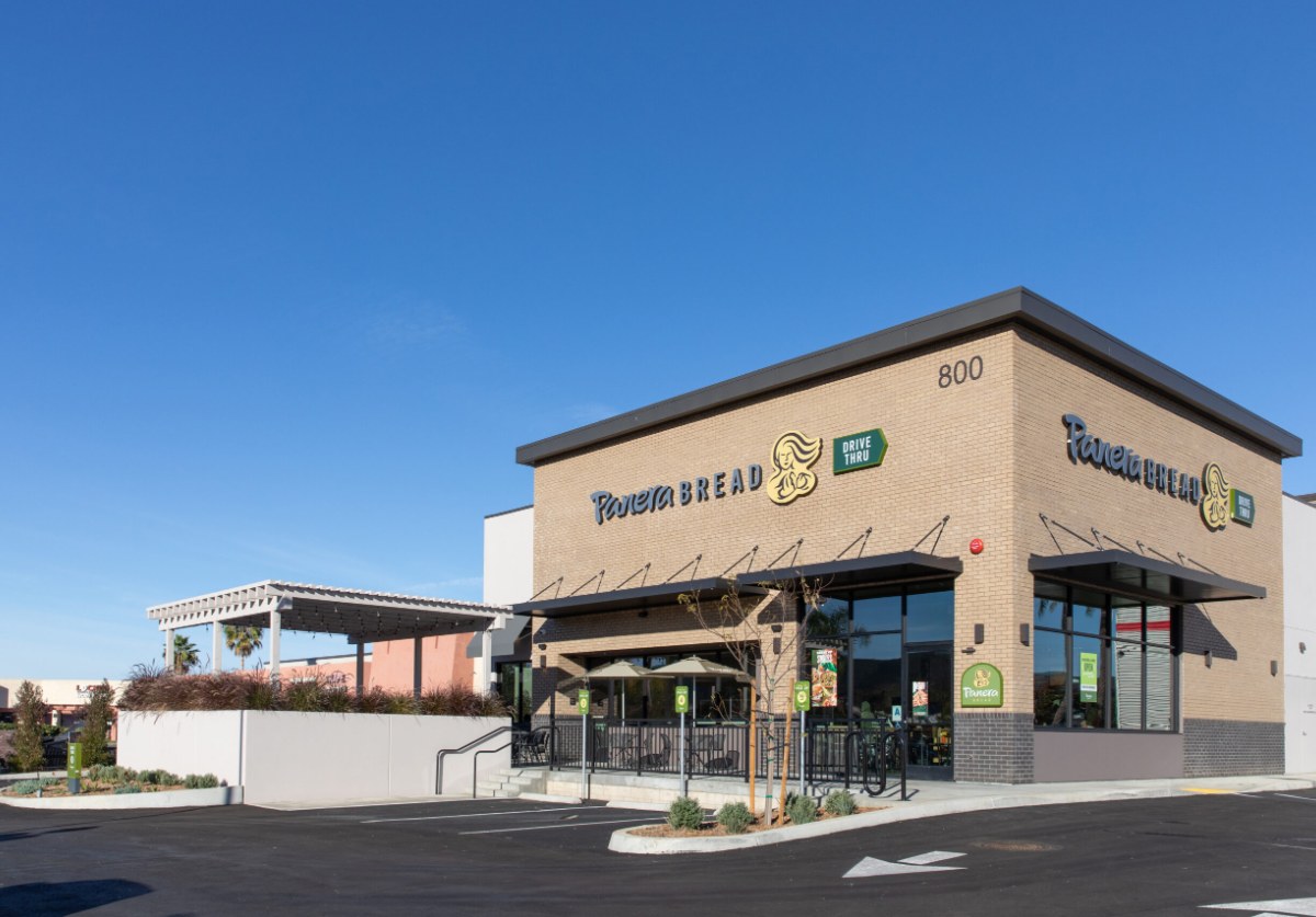 Panera Bread cafe front elevation