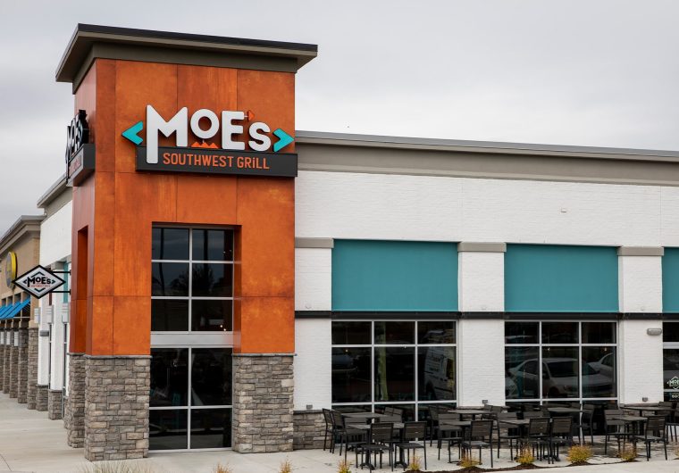 Entry and patio at a Moe's Southwest Grill built by VIBE Commercial